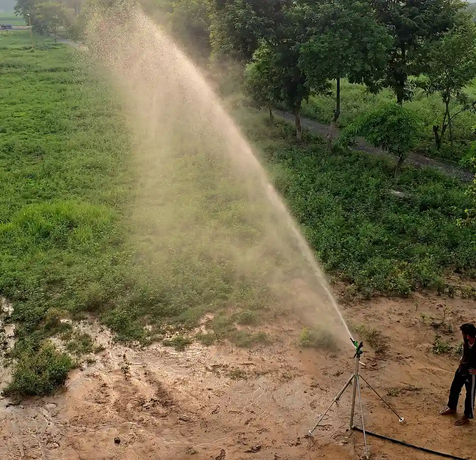 Premium Plastic 1.25 Inch Rain Gun With 4 Leg Stand | 180 Ft Diameter Coverage thumbnail