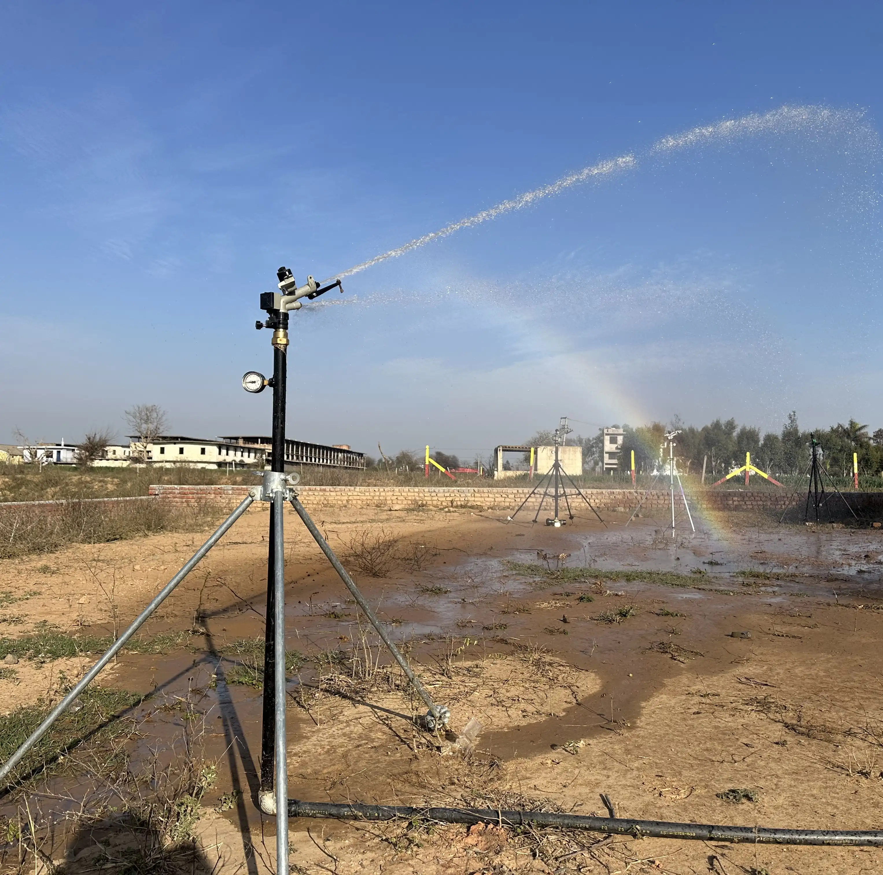 1 Inch Brass Rain Gun With Stand | 160 Ft Diameter Coverage thumbnail